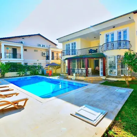 Luxury With A Pool *